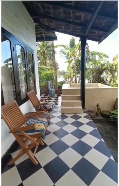 Sunsets And Palm Trees Bed & Breakfast Alappuzha Ngoại thất bức ảnh