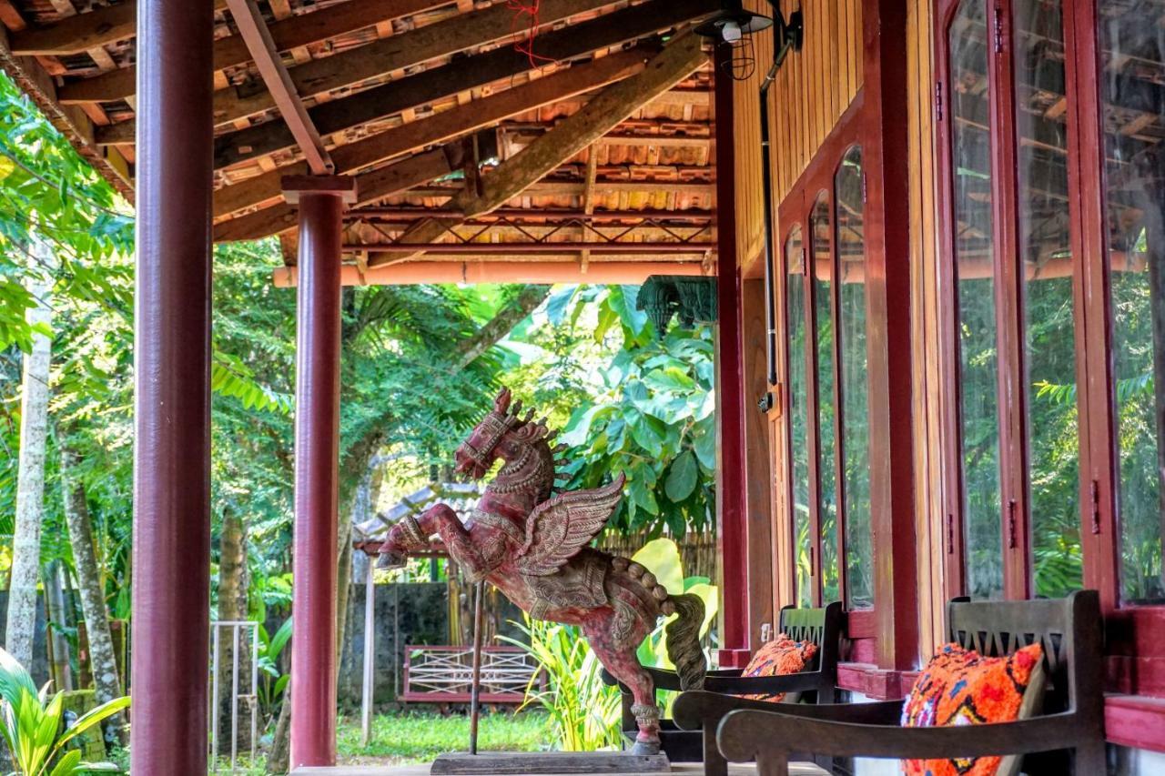 Sunsets And Palm Trees Bed & Breakfast Alappuzha Ngoại thất bức ảnh